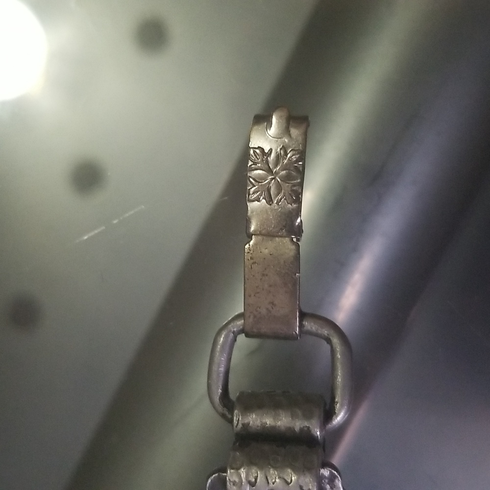 Vintage 3-Panel Heraldic Shield Bracelet – Knight & Horse Motif - Picture 8 of 8